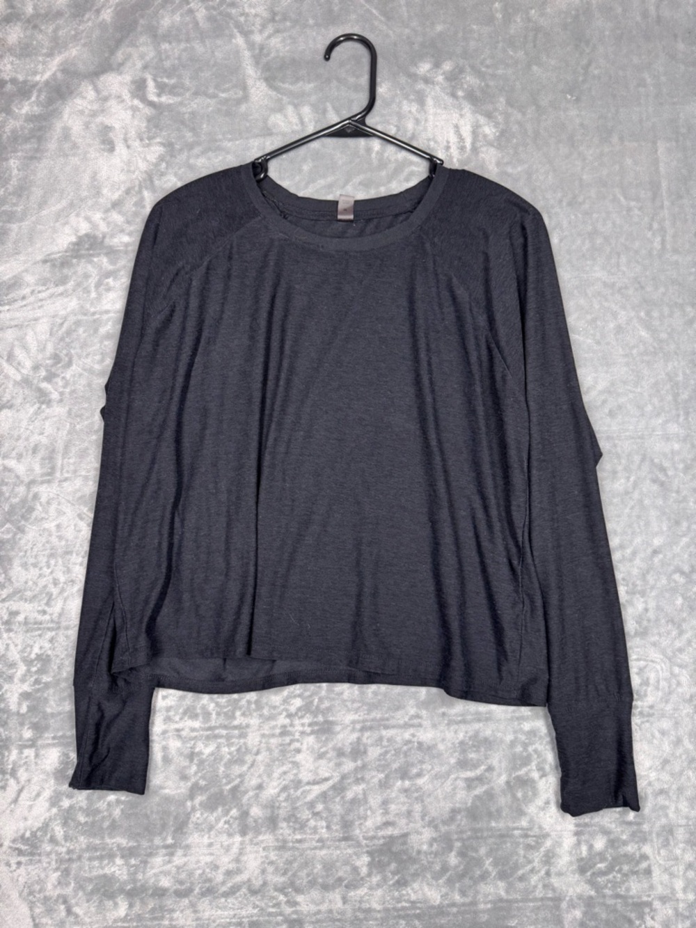 Beyond Yoga Black Long-Sleeve Crewneck Slightly Cropped Top